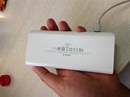 充电宝品胜与罗马仕哪个好(充电宝罗马仕的好还是品胜的好)