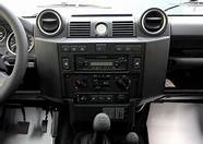 路虎卫士霸气升级 更精致霸气 气场超越宝马X5