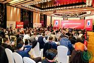 召开了州企业家协会第二届会议。