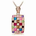 购买游戏的白鲨案，169元送t400 《奢华女王》水晶项链。