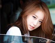 Lancme兰蔻气垫cc霜携手“小王子”献上限量贴纸。