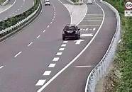 成为路人的焦点全景风挡车型 启辰大V配24寸屏幕 全景天幕 你心动了吗