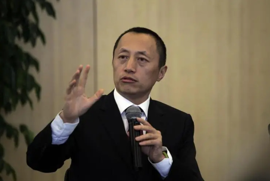 万科郁亮，摊上事了