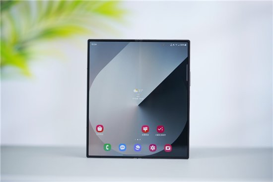 AI赋能的大折叠!三星Galaxy Z Fold6评测:用机效率翻倍
