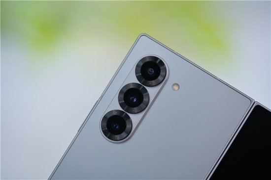 AI赋能的大折叠!三星Galaxy Z Fold6评测:用机效率翻倍