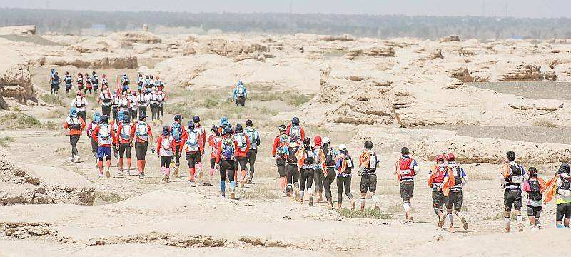 求答案！创业戈壁行