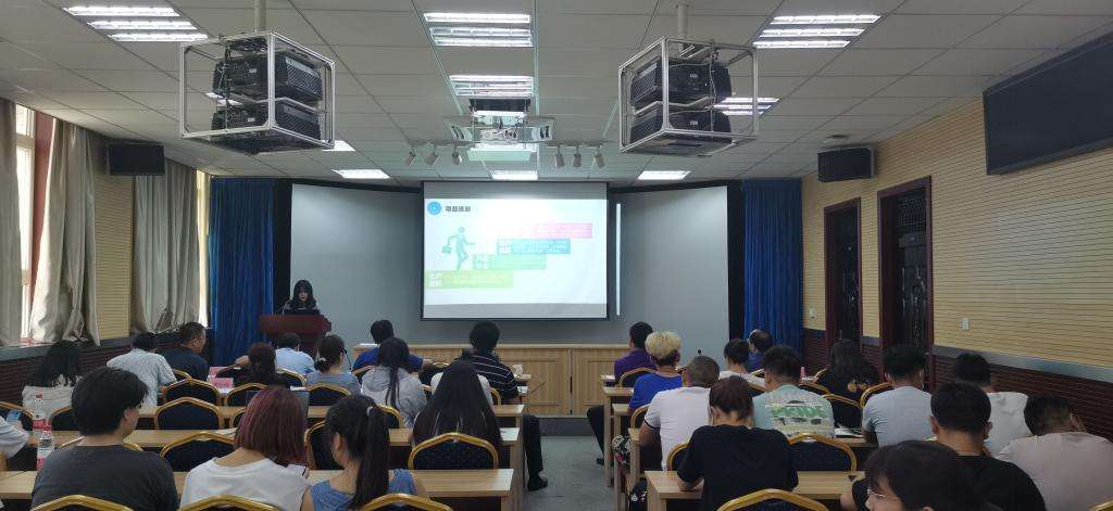 解说！大学生在校创业