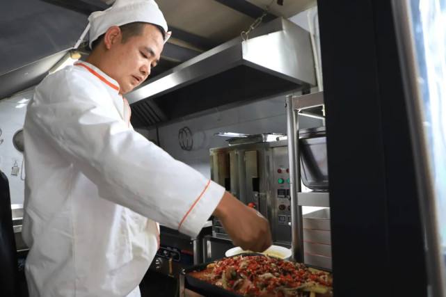 相关！餐饮创业故事