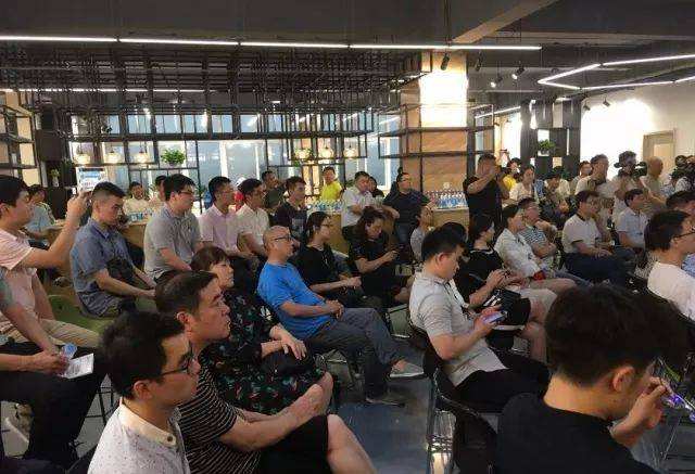 热点！创业故事会"专业解答"