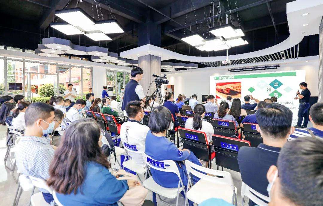 相关！5万元创业