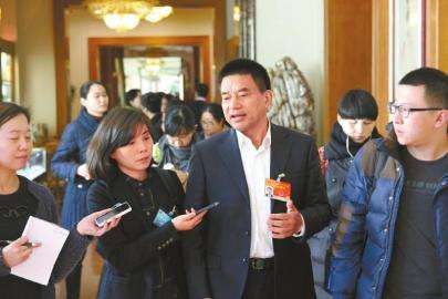 小知识！刘永好的创业史