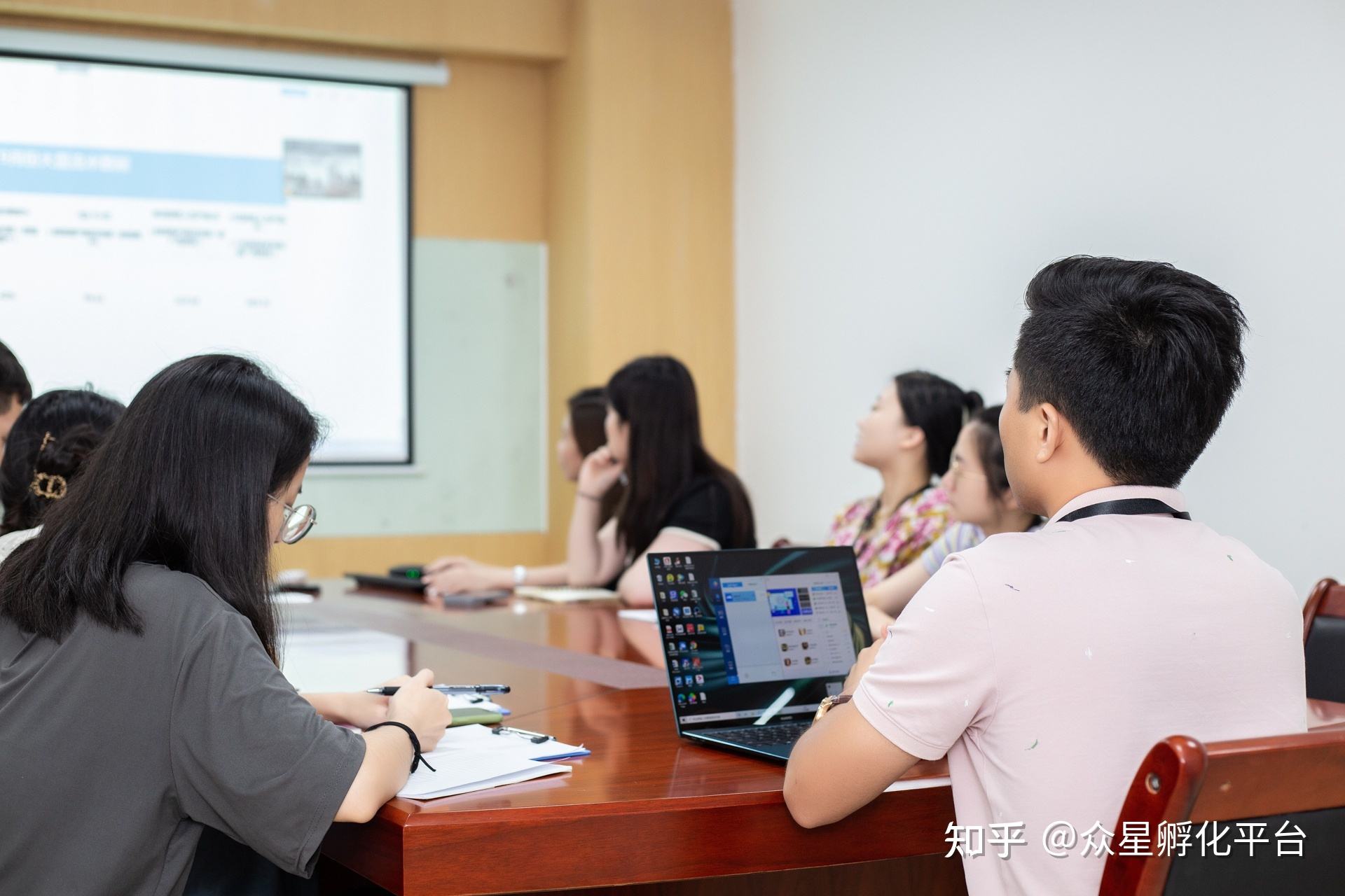 热点！学生创业网