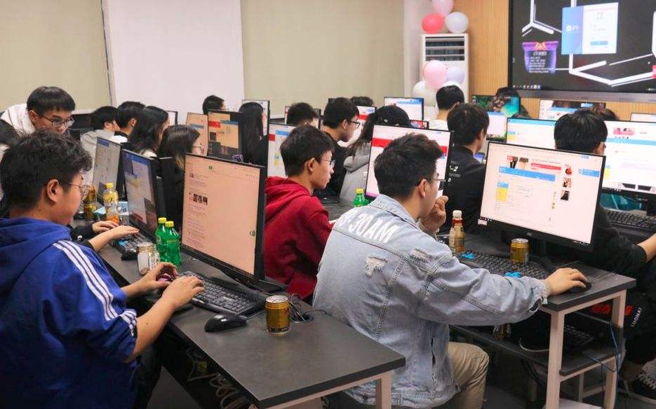 相关！学生自主创业