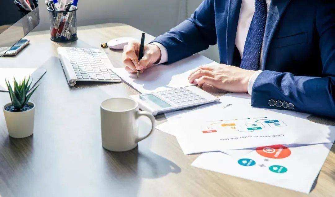 求答案！成功人士的创业故事