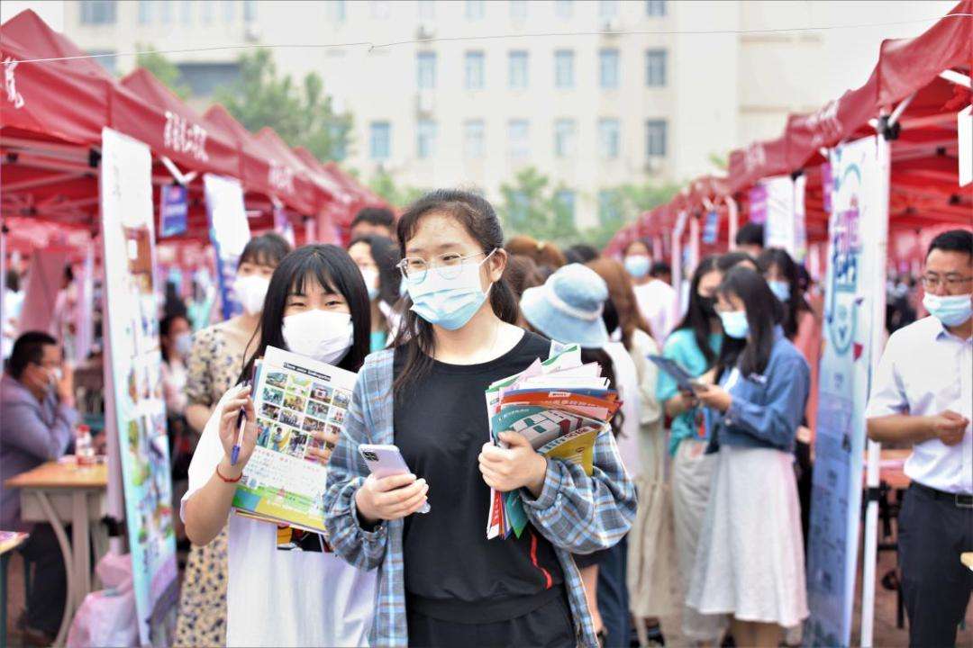 常见问题！女大学生创业