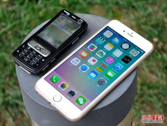 分析！诺基亚n700“一抹红尘”