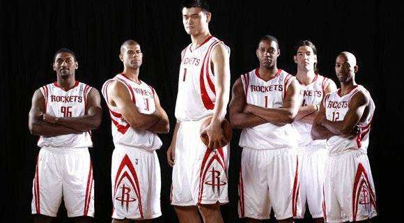 讲解！姚明全家福“星星点点”