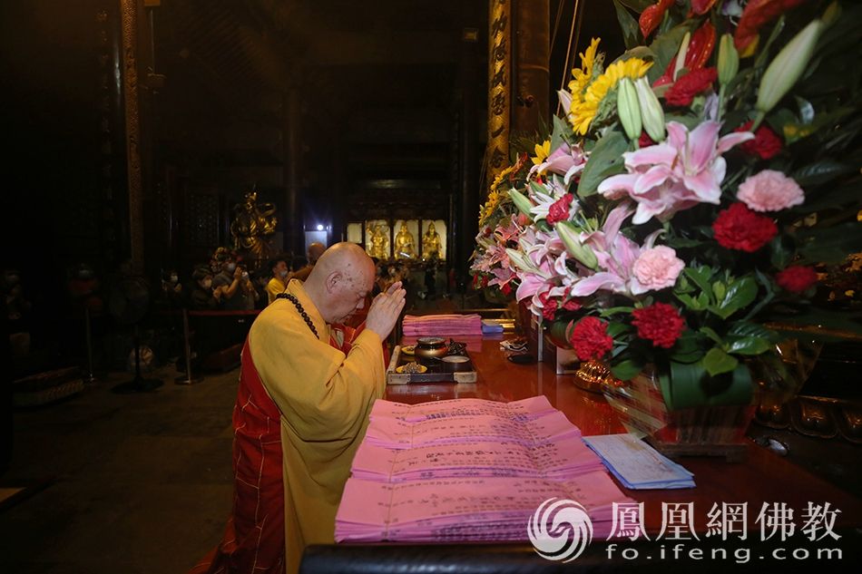 详情！农历九月十九是什么日子“星星点点”