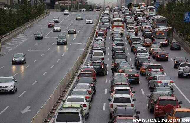 详情！成都单双号限行规定“郢中白雪”