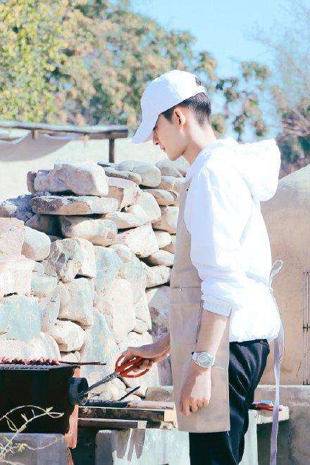 达人分享！张翰为马天宇承包鱼塘“高情逸态”