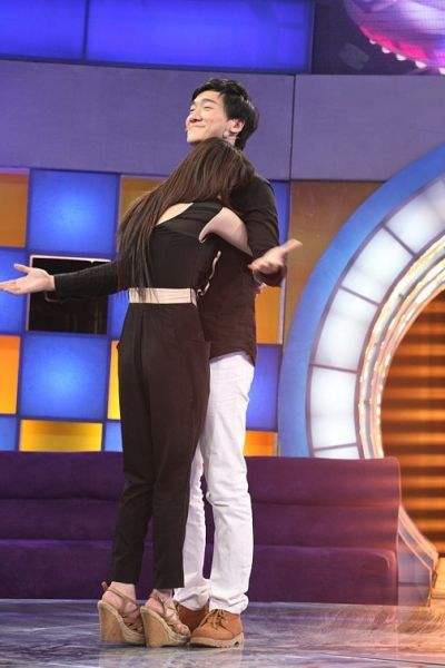 详情！挑战万人迷胡悦儿