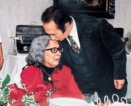 详情！何鸿燊身高有多高“郢中白雪”