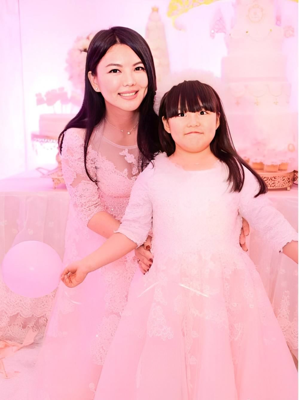 讲解！何鸿燊有几个子儿图片“典则俊雅”