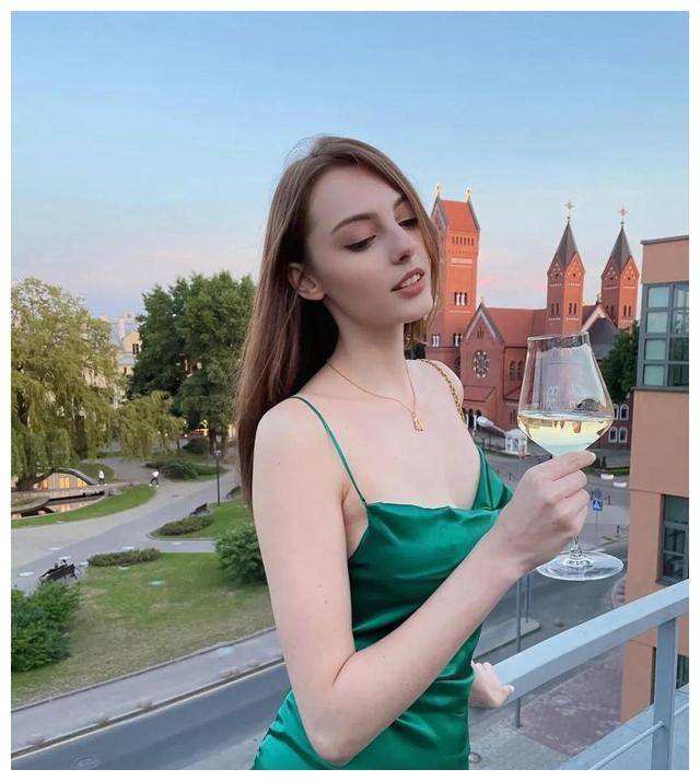 达人分享！爬山虎吃肉“典则俊雅”