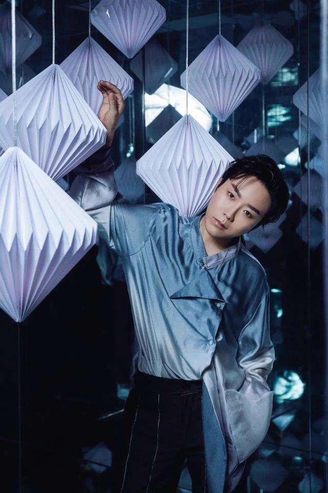 讲解！李玉刚那里人“夏花依旧”