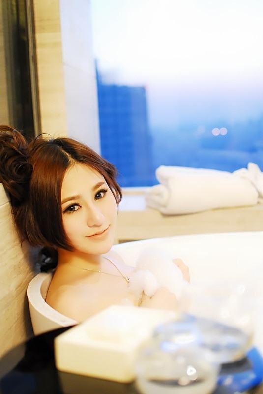 分析!浴室少女二十天恐怖“郢中白雪” 分析!浴室少女二十天恐怖“郢中白雪”