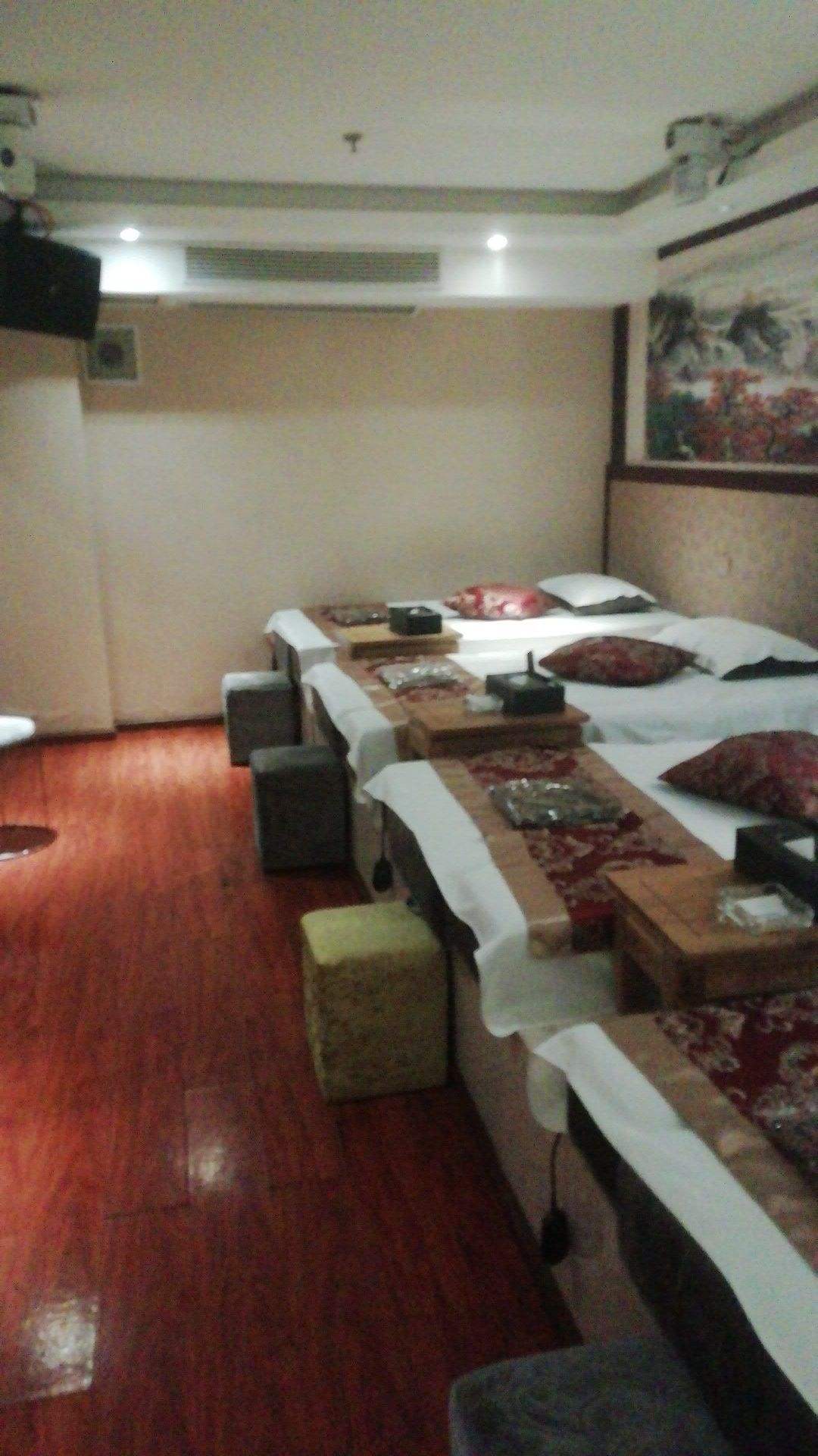 达人分享！附近人100元一次去她家“高情逸态”