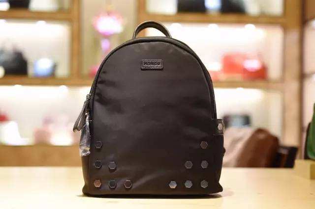 分析！红谷皮具好吗“纯一不杂”