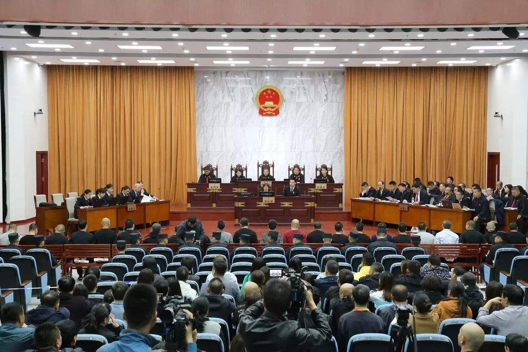 讲解!呼和浩特黑社会“桃红柳绿” 讲解!呼和浩特黑社会“桃红柳绿”