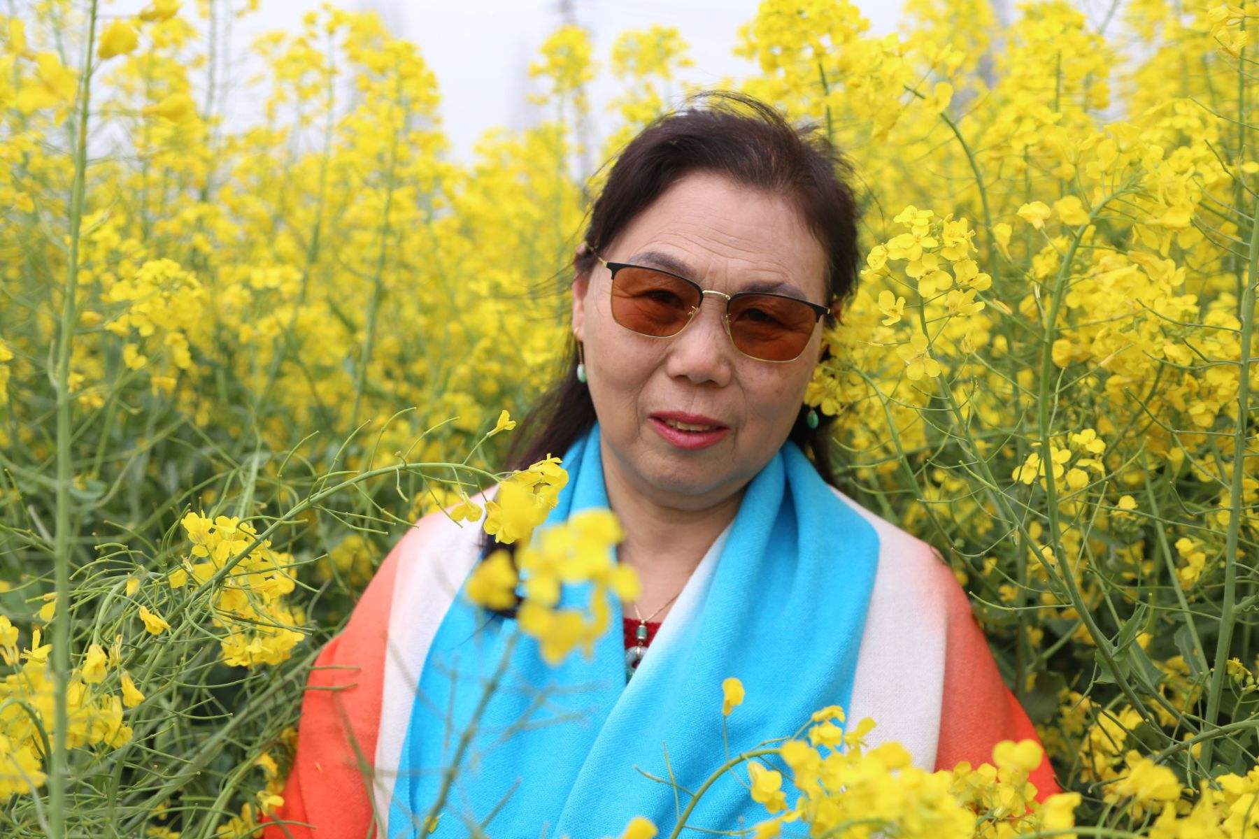 分析！附近人100元一次去她家“星星点点”