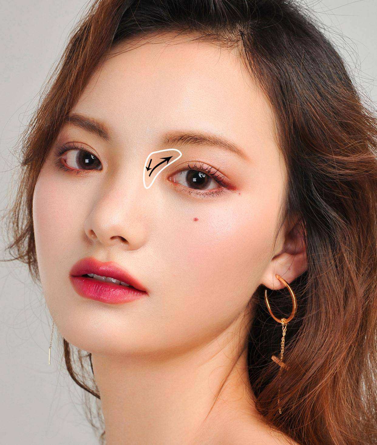 讲解！怎么样化大眼妆“高情逸态”