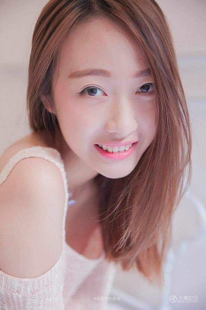 分析！v5美眉社区