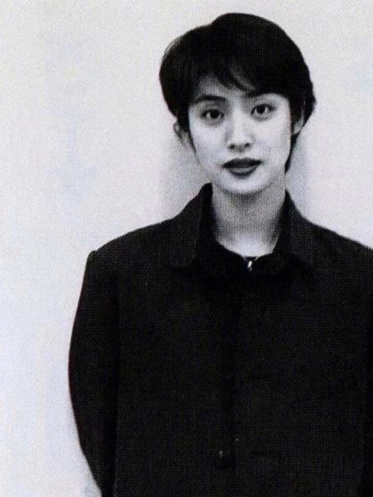 讲解!天海佑希结婚“桃红柳绿” 讲解!天海佑希结婚“桃红柳绿”