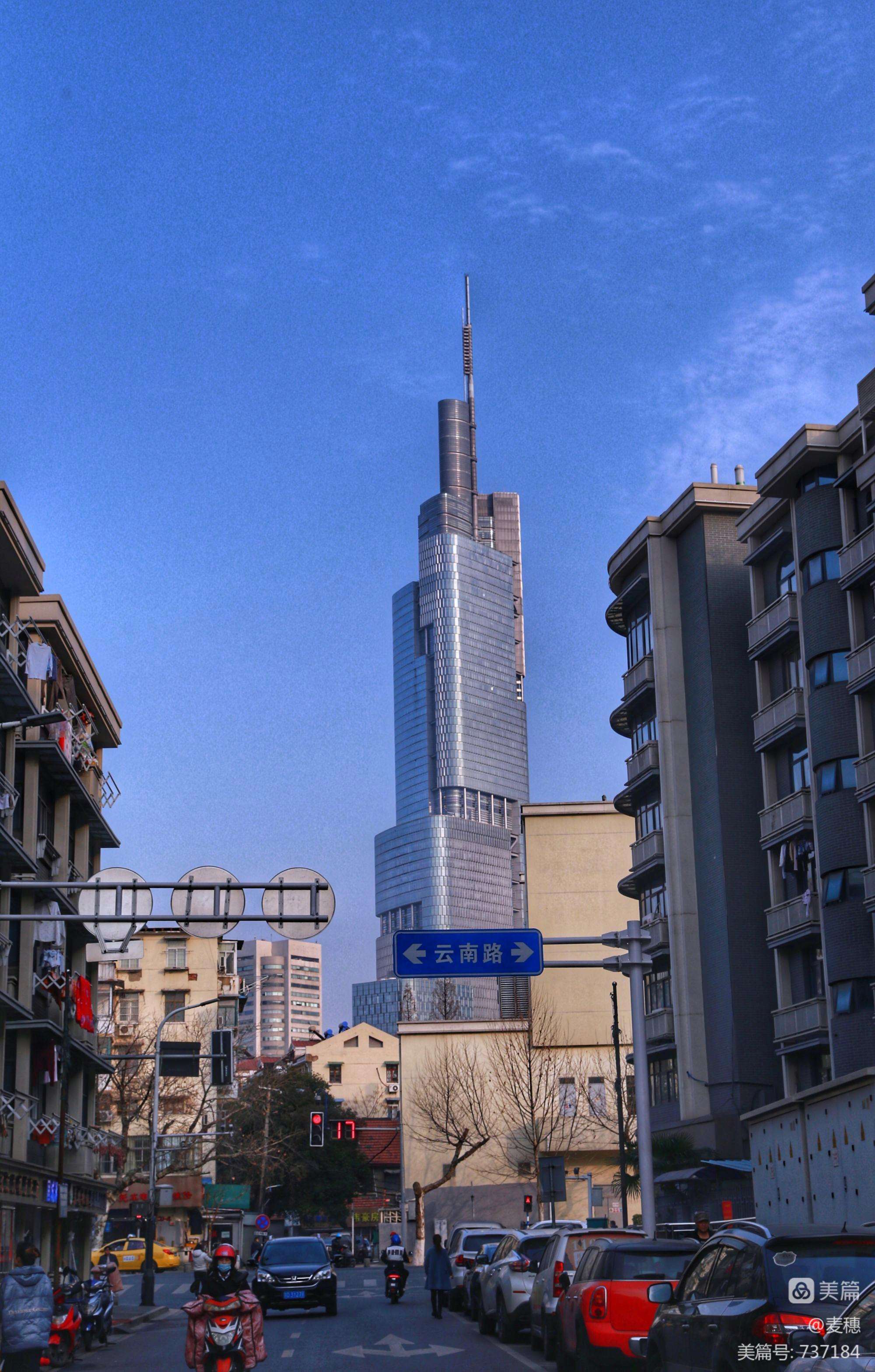 分析！南京隆盛大厦“纯一不杂”