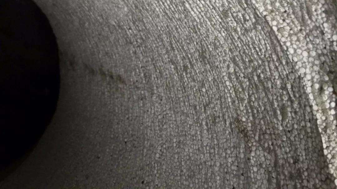 分析！耐磨陶瓷砖“星星点点”