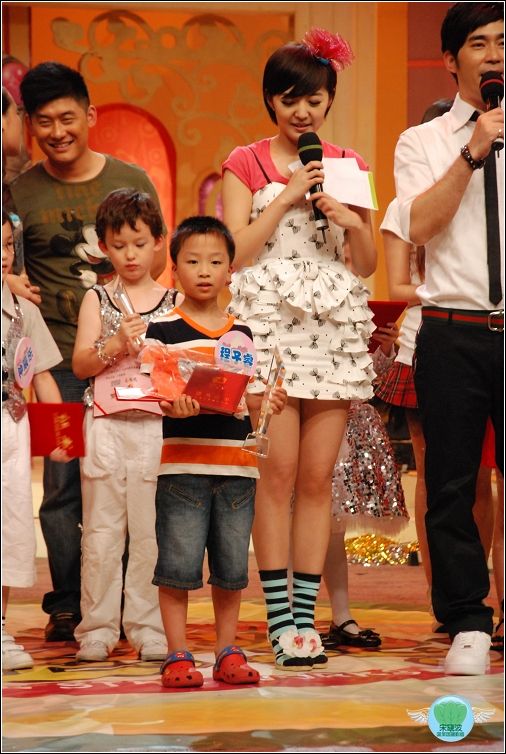 达人分享！宋晓波结婚照“高情逸态”