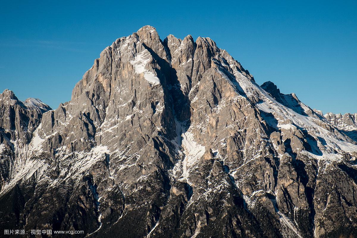 分析！白云石山脉“典则俊雅”