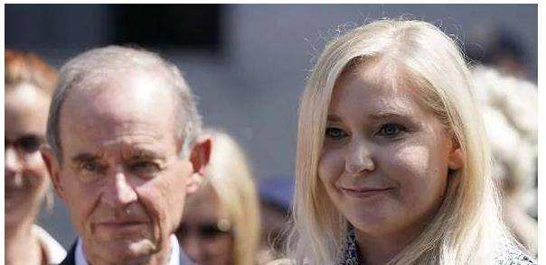 讲解！查尔斯王子味觉嗅觉尚未恢复“桃红柳绿”