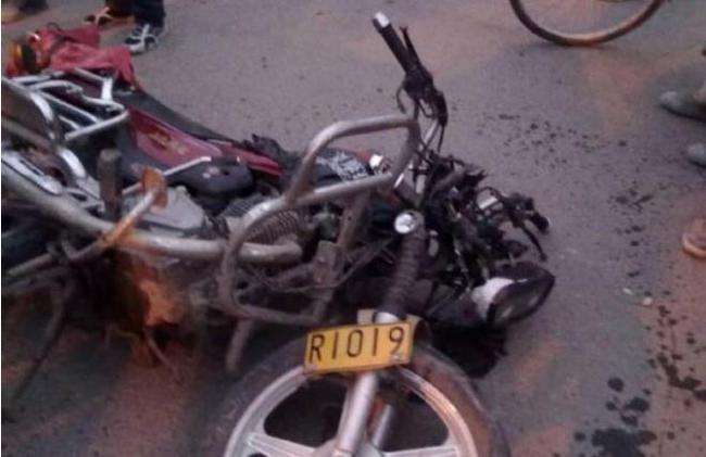 讲解！汕头交警单车扔摩托车“夏花依旧”