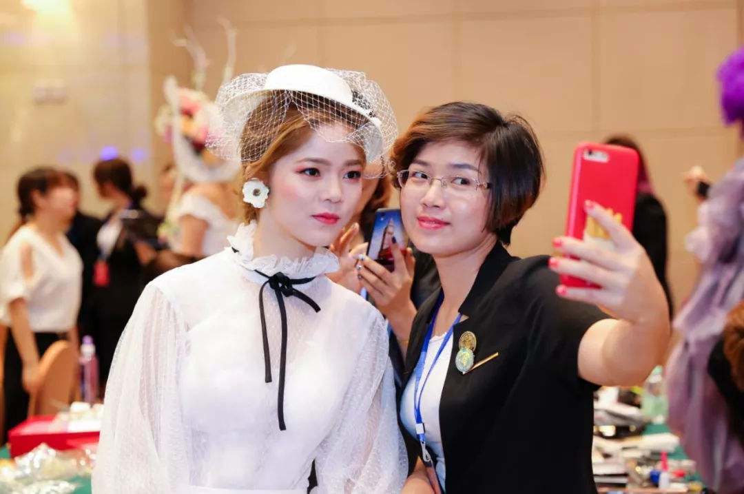 达人分享！朋友网图标怎么点亮“典则俊雅”