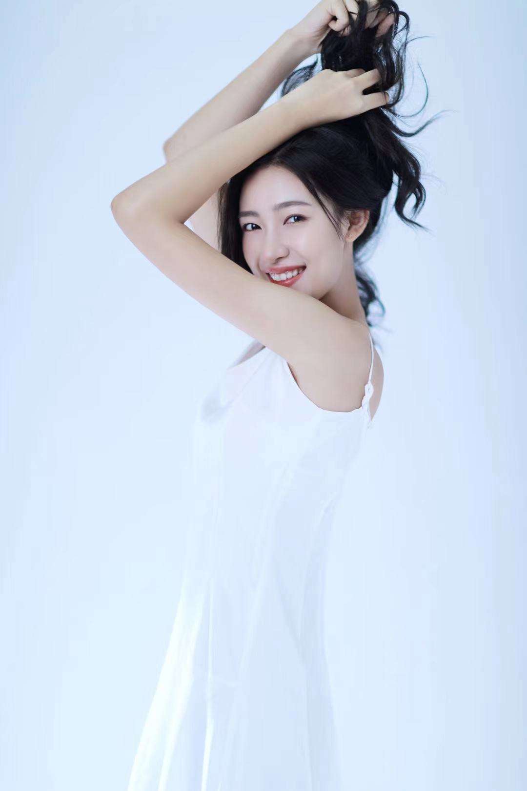 达人分享！v5美眉社区“典则俊雅”