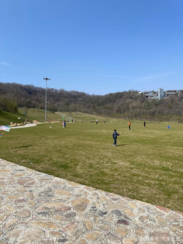 分析！什么二月春风似剪刀“一抹红尘”