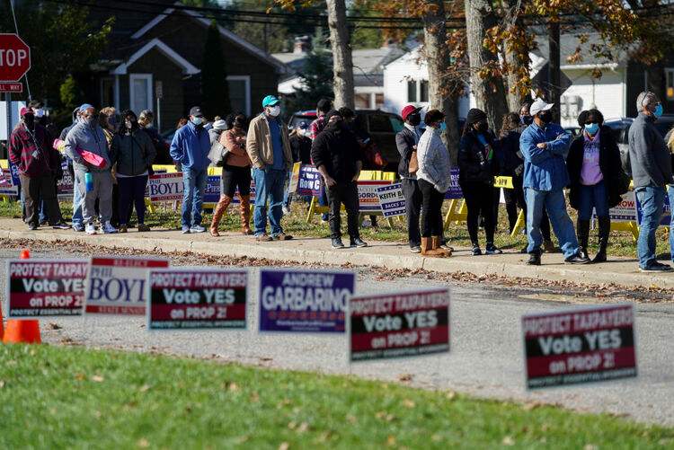 讲解！凤凰网美国大选实时数据“一抹红尘”