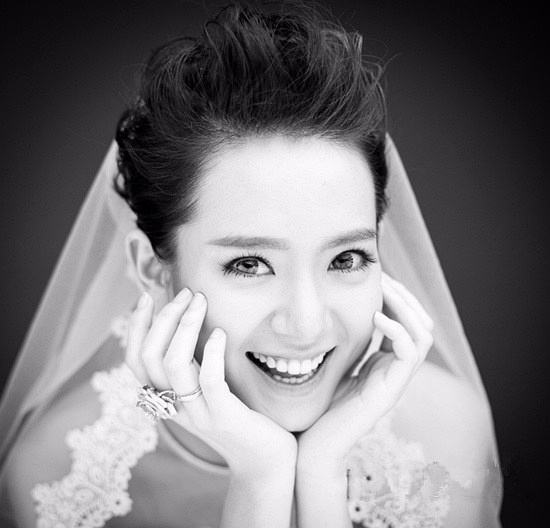 达人分享！李承铉第一任妻子“桃红柳绿”