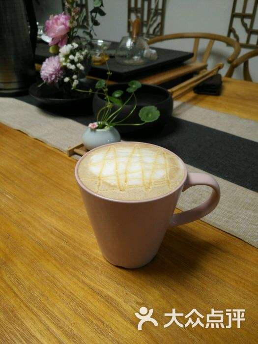 讲解！香草拿铁咖啡“典则俊雅”