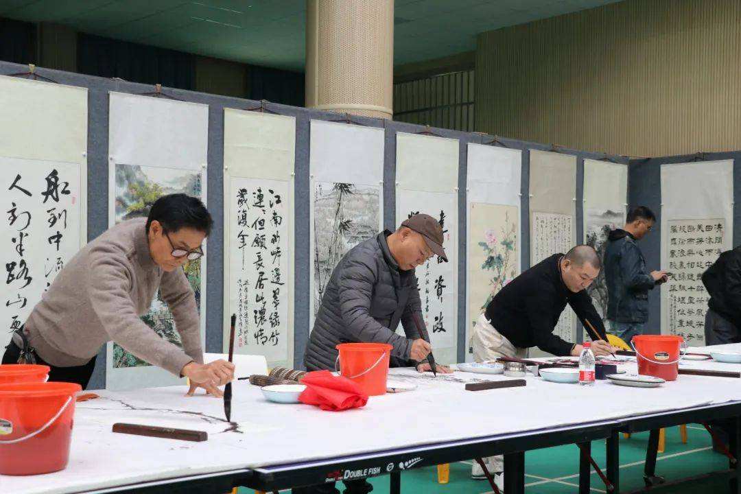 达人分享！各显神通的人物是谁“桃红柳绿”